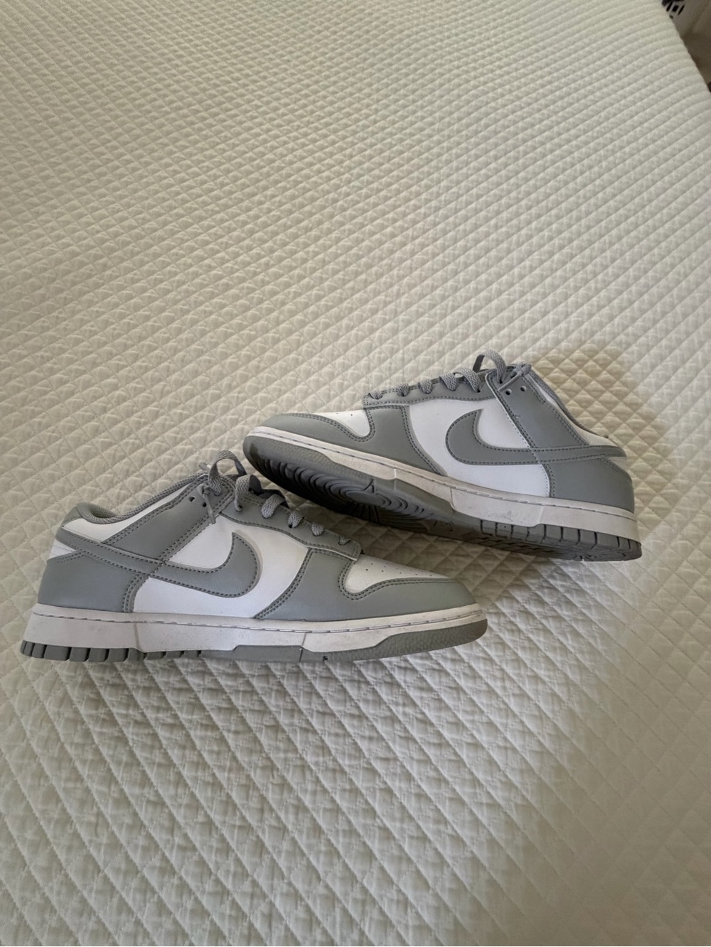 Nike Dunk Low Retro — White & Light Gray - Picture 6 of 11